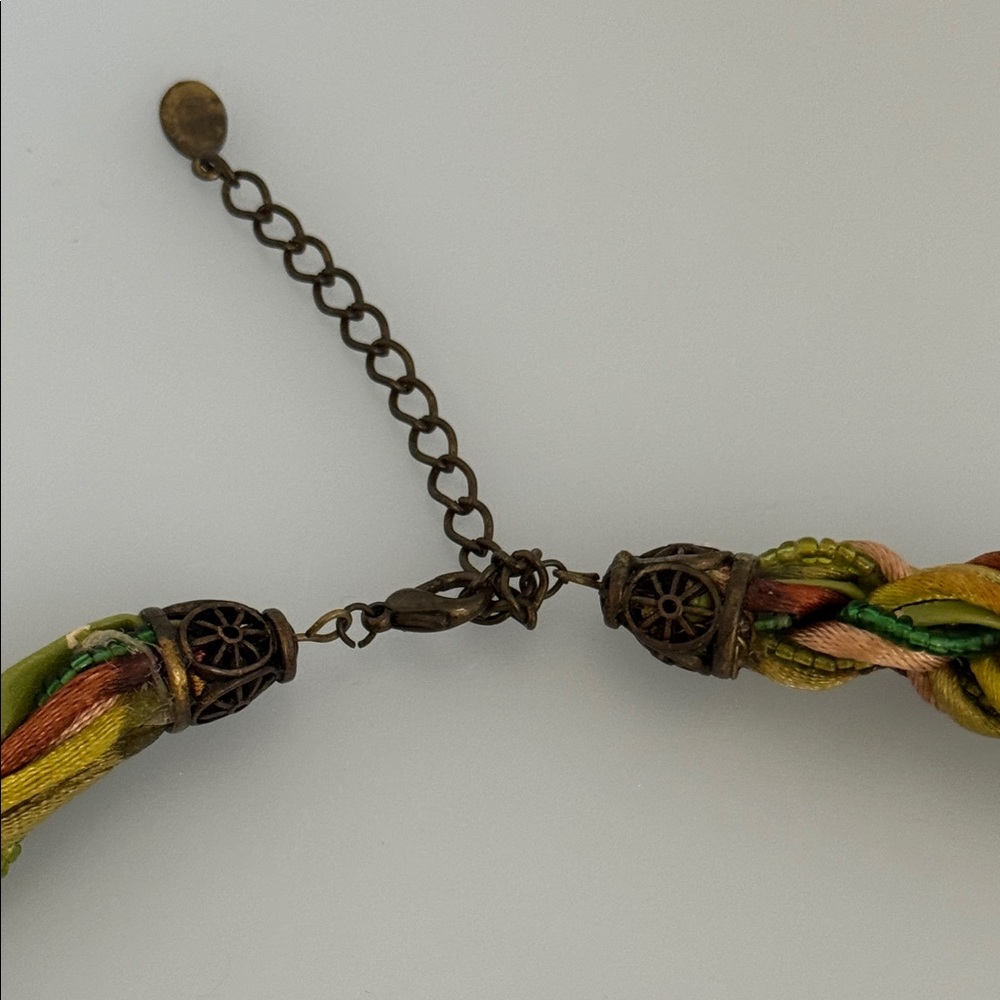 Artisan made in france Green and Gold Beaded Necklace - Picture 8 of 10